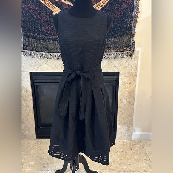 Tommy Hilfiger Dresses & Skirts - Tommy Hilfiger Black Sleeveless Dress